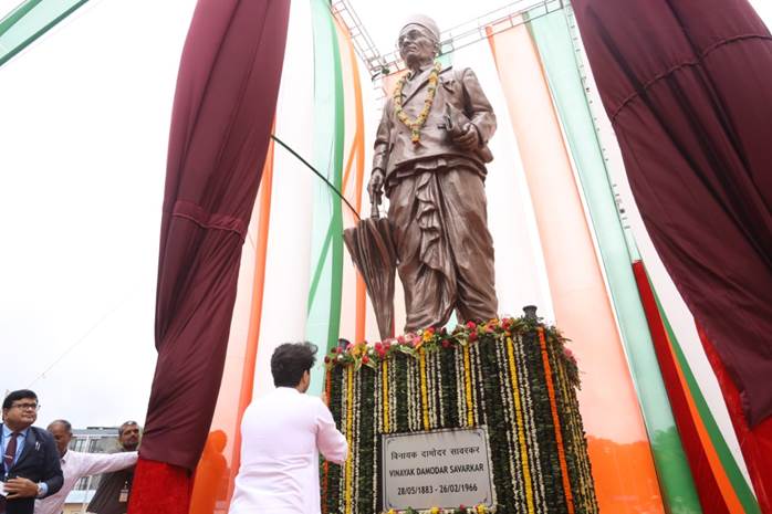 Union Minister Unveiled the Veer Savarkar 
Statue